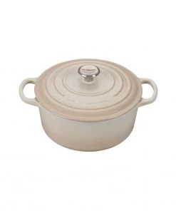 Le Creuset 3 1/2 Qt. Signature Round Dutch Oven W/Stainless Steel Knob - Meringue