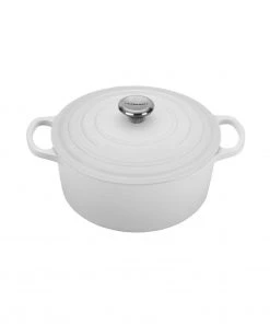 Le Creuset 3 1/2 Qt. Signature Round Dutch Oven W/Stainless Steel Knob - White