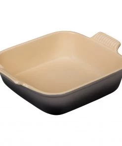 Le Creuset 3 Qt. (9") Heritage Square Dish - Oyster Bakers & Casseroles