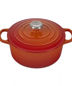 Le Creuset 4 1/2 Qt. Signature Round French Oven W/Stainless Steel Knob - Flame
