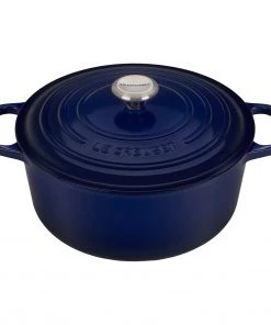 Dutch Ovens & Brasiers Le Creuset 7 1/4 Qt. Signature Round Dutch Oven W/Stainless Steel Knob - Indigo