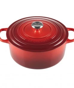 Le Creuset 7 1/4 Qt. Signature Round French Oven W/Stainless Steel Knob - Cherry