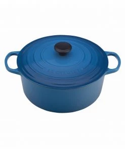 Le Creuset 7 1/4 Qt. Signature Round French Oven - Marseille Dutch Ovens & Brasiers